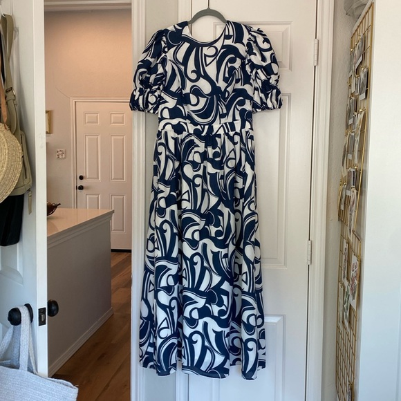 TUCKERNUCK hyacinth house smocked swirl print midi - Picture 2 of 10